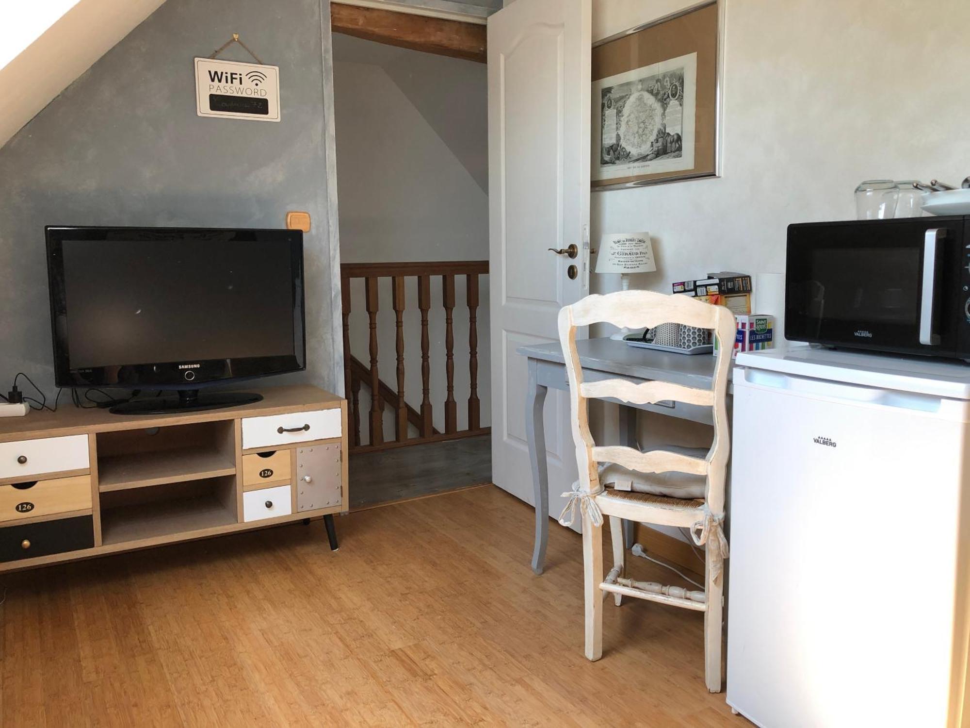 Chambre Double Avec Sdb Privee Au Milieu Des Champs Daire Teloché Dış mekan fotoğraf